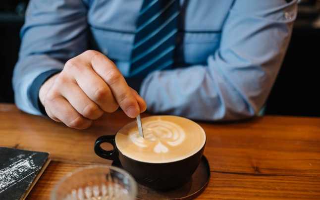 Ce legătură există între consumul de cafea şi pierderea în greutate