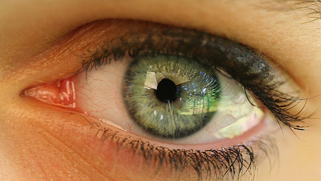 Bolile retiniene: fierul poate provoca pierderea vederii