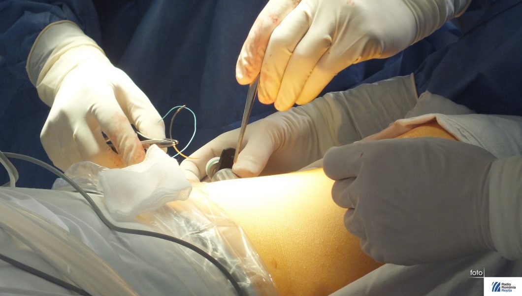 Chirurgia cardiaca si tratamentul medicamentos ofera pacientului aceleasi sanse de supravietuire