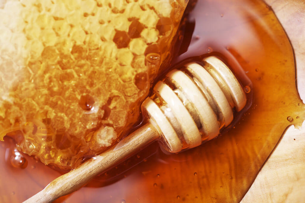 Beneficiile mierii făcută din nectar de floare de Manuka