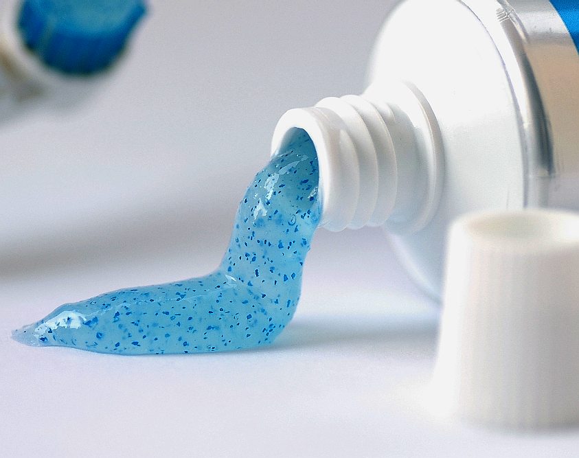 Moduri utile in care mai puteti folosi pasta de dinți