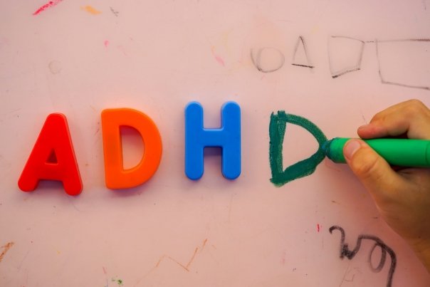 Medicamentul care poate provoca ADHD copiilor ai caror mame il folosesc in timpul sarcinii