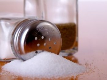 Cum să scapi de mătreață cu sare de masă